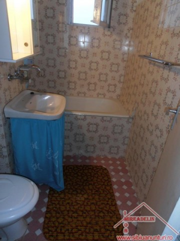 inchiriez-apartament-3-camere-vasile-aaron-5
