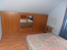 vand-apartament-3-camere-mobilat-valea-aurie-9