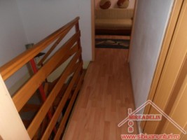 vand-apartament-3-camere-mobilat-valea-aurie-7