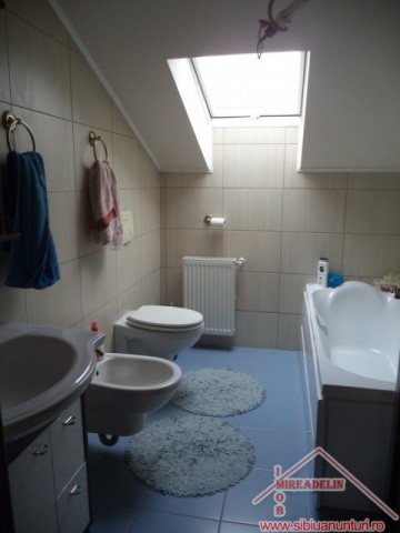vand-apartament-5-camere-strand-11