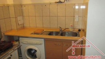 inchiriez-apartament-2-camere-piata-cibin-4