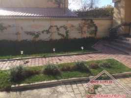 inchiriez-casa-arhitectura-new-age-pe-calea-cisnadiei-1