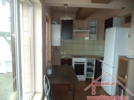 inchiriez-apartament-4-camere-zona-strand-1