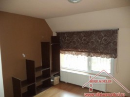 inchiriez-apartament-4-camere-zona-strand-2