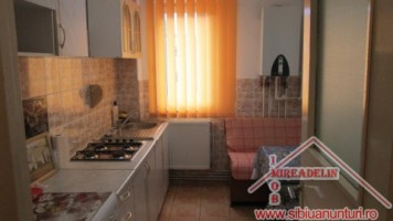 inchiriez-apartament-2-camere-vasile-aron-2