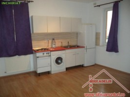 inchiriez-apartament-3-camere-zona-strand