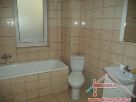 inchiriez-apartament-3-camere-zona-strand-5