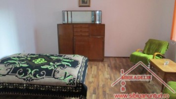 inchiriez-apartament-3-camere-zona-alba-iulia-4