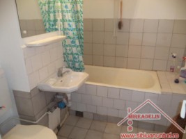inchiriez-apartament-3-camere-zona-vasile-milea-6