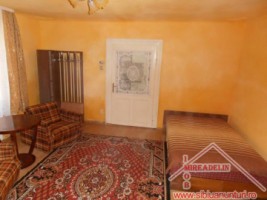 inchiriez-garsoniera-la-casa-zona-terezian-1