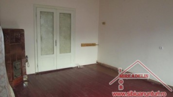 inchiriez-casa-3-camere-zona-vasile-milea-2