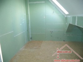 vand-apartament-3-camere-zona-valea-aurie-4