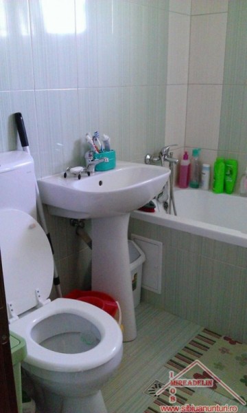 inchiriez-apartament-2-camere-zona-gusterita-3