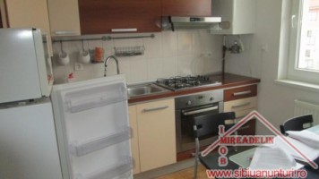 inchiriez-garsoniera-valea-aurie-2