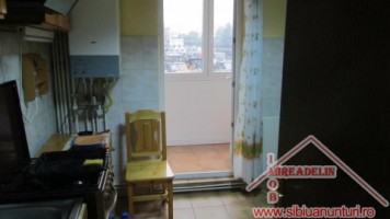 inchiriez-apartament-2-camere-mihai-viteazul-3