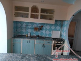 inchiriez-apartament-3-camere-zona-terezian-2