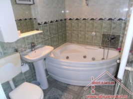 inchiriez-apartament-3-camere-zona-terezian-9