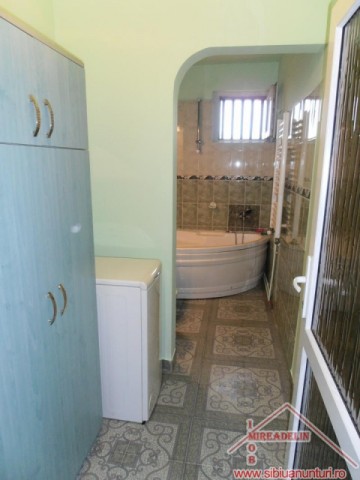 inchiriez-apartament-3-camere-zona-terezian-10