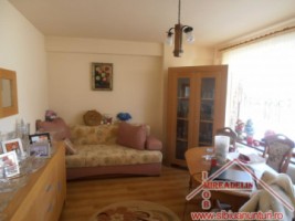 vand-apartament-3-camere-strada-rahovei-2