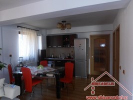 vand-apartament-3-camere-strada-rahovei-4