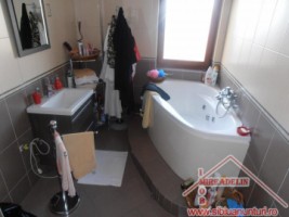 vand-apartament-3-camere-strada-rahovei-6