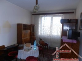 vand-apartament-3-camere-zona-kaufland-1