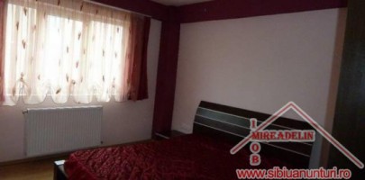 inchiriez-apartament-2-camere-zona-vasile-aaron-3