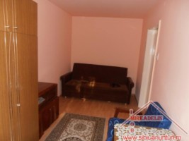 inchiriez-apartament-3-camere-zona-terezian-2