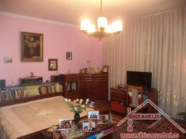 vand-casa-zona-piata-cibin-1