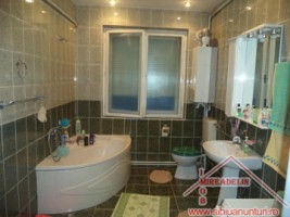 vand-casa-zona-piata-cibin-6