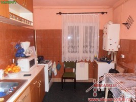 urgent-vand-apartament-3-camere-vasile-aaron