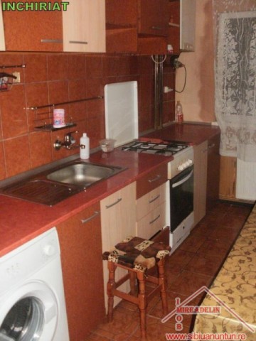 inchiriez-apartament-2-camere-zona-vasile-aaron
