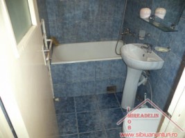 inchiriez-apartament-2-camere-vasile-aaron-4