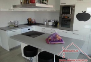 vand-apartament-de-lux-4-camere-zona-calea-poplacii-1