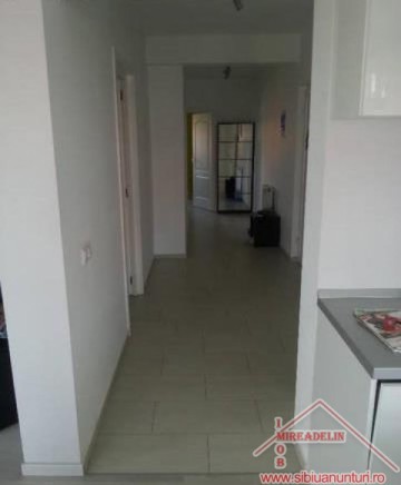 vand-apartament-de-lux-4-camere-zona-calea-poplacii-4