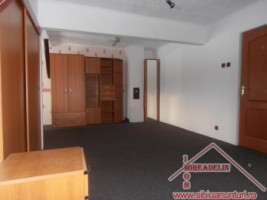 inchiriez-casa-6-camere-zona-terezian