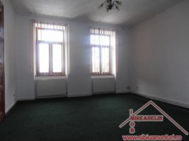 inchiriez-casa-6-camere-zona-terezian-2