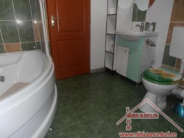 inchiriez-casa-6-camere-zona-terezian-9
