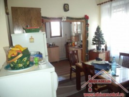 vand-apartament-3-camere-zona-centrala