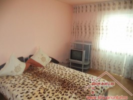 inchiriez-apartament-3-camere-zona-broscarie-2