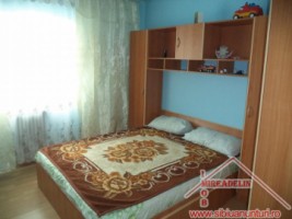 inchiriez-apartament-3-camere-zona-broscarie-3