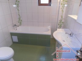 vand-apartament-3-camere-strada-rahovei-6