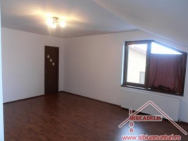 vand-apartament-3-camere-strada-rahovei-7
