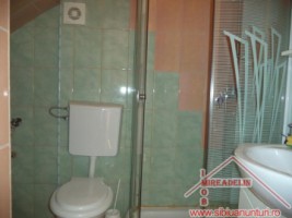 inchiriez-apartament-4-camere-zona-trei-stejari-2