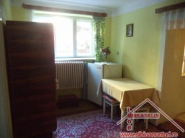 inchiriez-apartament-2-camere-vasile-aaron-1