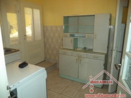 inchiriez-apartament-2-camere-vasile-aaron-3