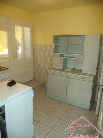 inchiriez-apartament-2-camere-vasile-aaron-4