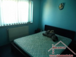 inchiriez-apartament-2-camere-zona-strand-1