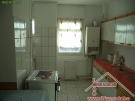inchiriez-3-camere-decomandate-zona-spitalul-judetean