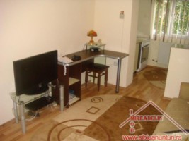 inchiriez-garsoniera-valea-aurie-1